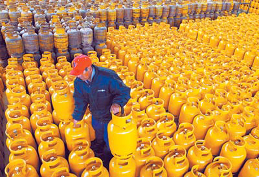 Desregulan el mercado de gas licuado en garrafa: menos controles, más competencia 1 Las modificaciones impactan en toda la cadena de valor del gas envasado, que incluye a fraccionadores, distribuidores y comercializadores.