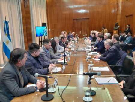 Nación rechazó las propuestas de los gobernadores por distribución de recursos reunion nacion provincias fiscal