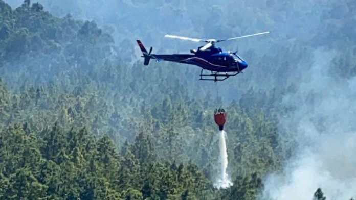 Celebraron el 95° aniversario del cuerpo de Bomberos de la Policía de Misiones 5 helicoptero bomberos Misiones - 4