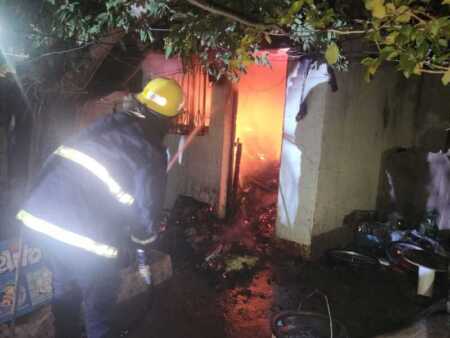 Identificaron al hombre que murió en el incendio de una vivienda de inquilinato en Posadas incendio inquilinato 2 1 - 1