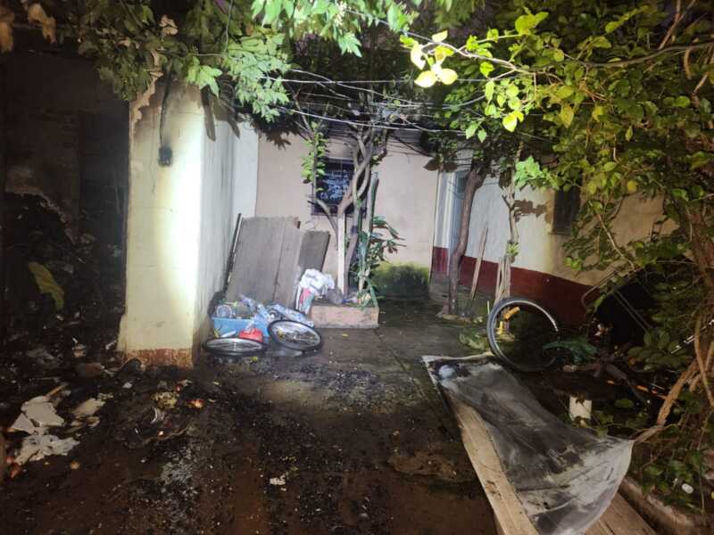 Un hombre murió en el incendio de una vivienda de inquilinato en Posadas 6 inquilinato incendio 1 - 5