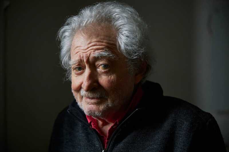 Murió Mario Mactas, periodista y escritor de estilo único, a los 80 años 2 En 2024, se estrenó el documental Un tal Mario, dirigido por su hija Mariana Mactas y presentado en el BAFICI, que recorre los momentos más significativos de su vida personal y profesional.