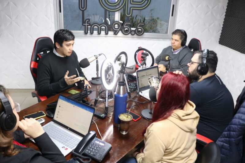 El suicidio, un problema social que requiere abordaje colectivo 1 Nicolás Aranda, director de Salud Mental de Misiones en Radio Up