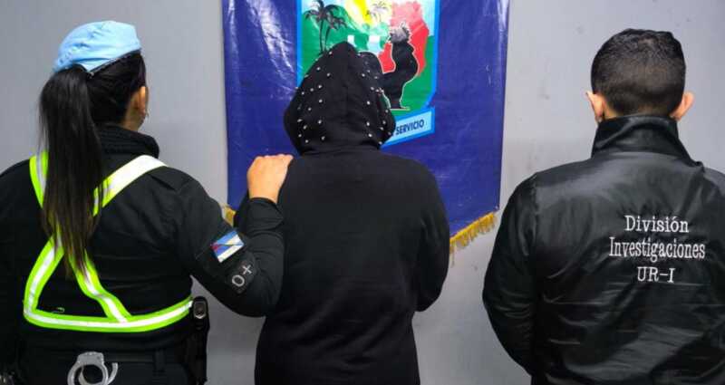 No todo lo que brilla es oro: detenida en Posadas por pagar cirugía estética con collar falso collar de oro falso