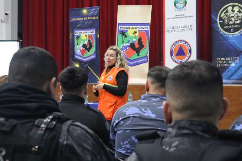 Misiones lanzó talleres de autocuidado y primeros auxilios psicológicos para el personal policial 1 La actividad tiene como objetivo “fortalecer al personal policial a través del autocuidado y la autoprotección psicológica, con el fin de promover su bienestar general y resiliencia”, según informaron los organizadores.