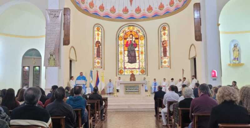 Te deum patrio: Mons. Martínez pidió construir una “patria de hermanos” te deum
