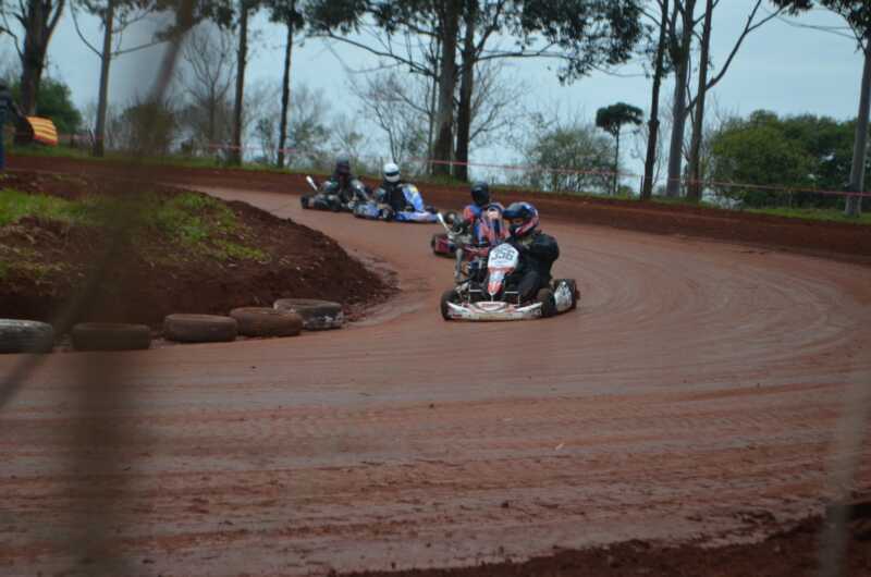 Apóstoles vibró con la 5ª fecha del Karting terrado 19 1755519287197 - 18