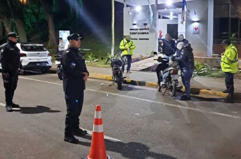 Operativo en Costanera de Posadas: secuestran 20 vehículos y 10 conductores positivo de alcoholemia 7 2 5 - 6
