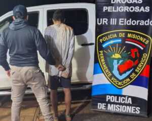 Eldorado: Delincuentes marcaban casas y se movían en moto robada 3 2 8 - 2