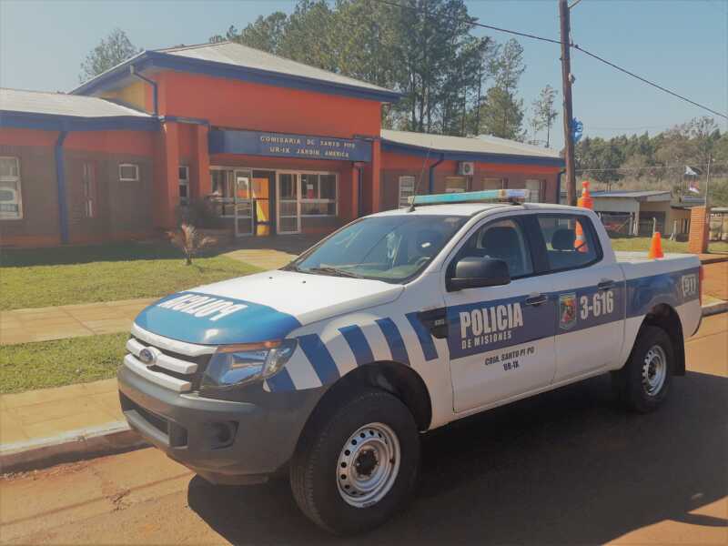 Santo Pipó: Tras alcoholemia positiva, intentó huir, agredió a policías y terminó detenido 3 2560px Comisaria de Santo Pipo Unidad Regional IX de la Policia de Misiones 03 - 2