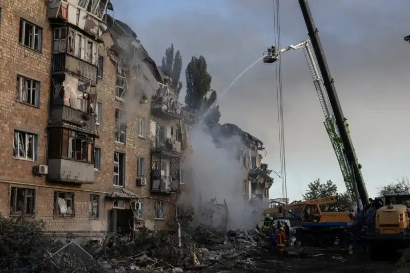 Bombardeo en Kiev deja al menos 18 muertos 