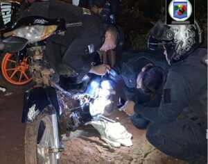 Eldorado: Delincuentes marcaban casas y se movían en moto robada 7 3 4 - 6