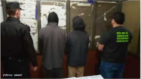Dos hombres fueron arrestados en plena venta de droga en Posadas droga