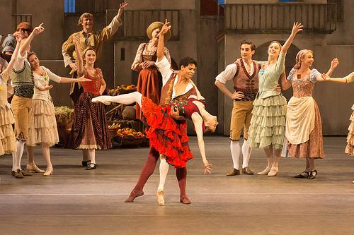 Marianela Núñez, bailarina argentina y figura principal del Ballet de Londres que conmueve en el Teatro Colón CHzCp KWwAET741 - 4