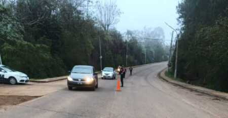 Operativo cerrojo tras el robo de una camioneta en Montecarlo Captura 9 - 4