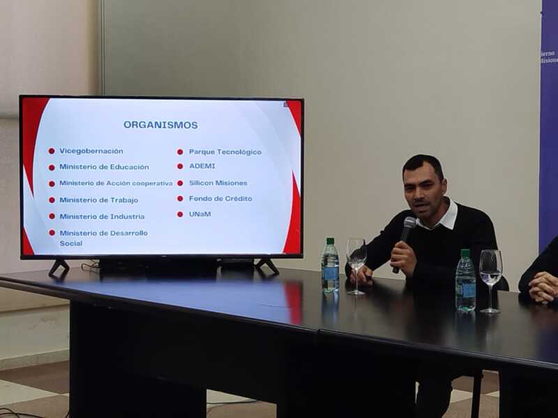 Con 18 propuestas, lanzaron el Centro de Formación de Emprendedores en Misiones 3 Centro de Formacion de Emprendedores 2 - 2