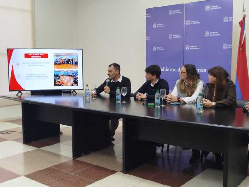 Con 18 propuestas, lanzaron el Centro de Formación de Emprendedores en Misiones 5 Centro de Formacion de Emprendedores 4 - 4