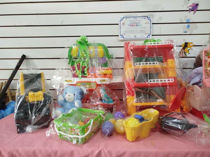 Día del Niño: la Clínica del Juguete busca llegar a cada niño con un regalo en Posadas 5 Clinica del Juguete 4 - 4