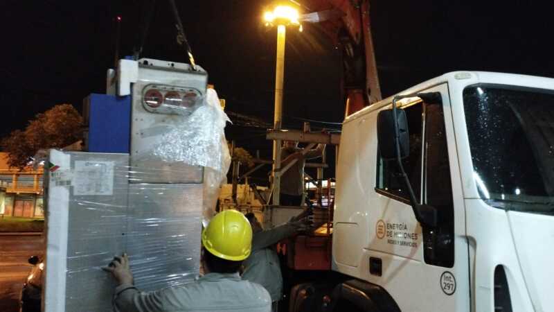 Energía de Misiones trabajan en el recambio de celda dañada por el temporal en Mitre y Corrientes Energía de Misiones