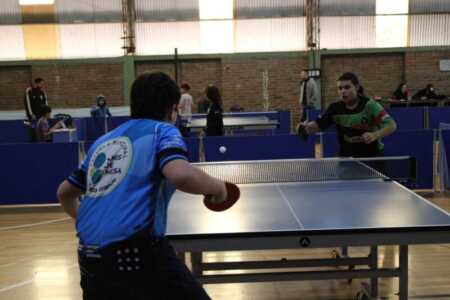 Arrancaron las finales provinciales de los Juegos Misioneros con tenis de mesa en Alem Finales