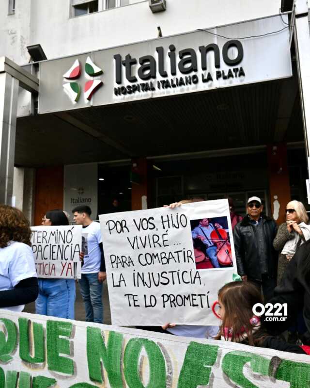 Fentanilo contaminado: familiares de víctimas marcharon pidiendo justicia 3 Reclaman justicia por víctimas del fentanilo contaminado