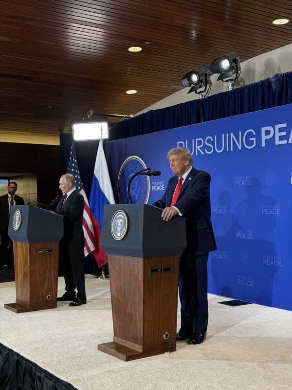 Encuentro Trump-Putin en Alaska: declaraciones breves y negociaciones inciertas 2 Fin de la guerra en Ucrania: la cumbre de Trump y Putin que genera expectativas