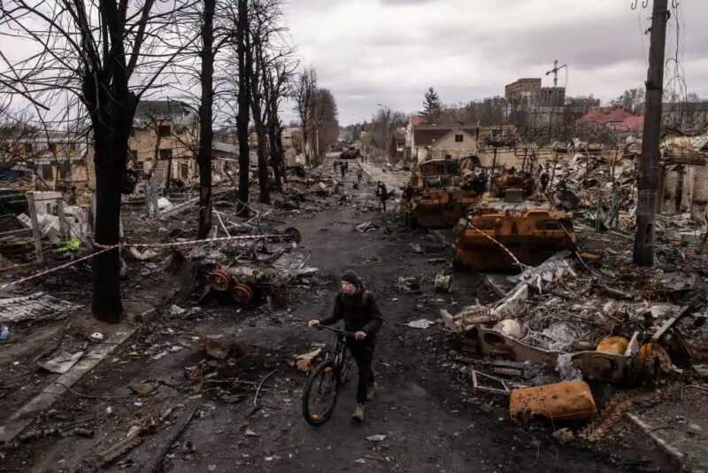 Rusia anuncia alto el fuego temporal en Ucrania por Pascua