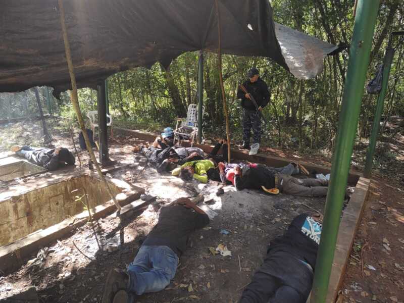 Capturan banda narco en Puerto Iguazú con cocaína y objetos robados Imagen de WhatsApp 2025 08 11 a las 19.56.23 cd0f7b8a - 1