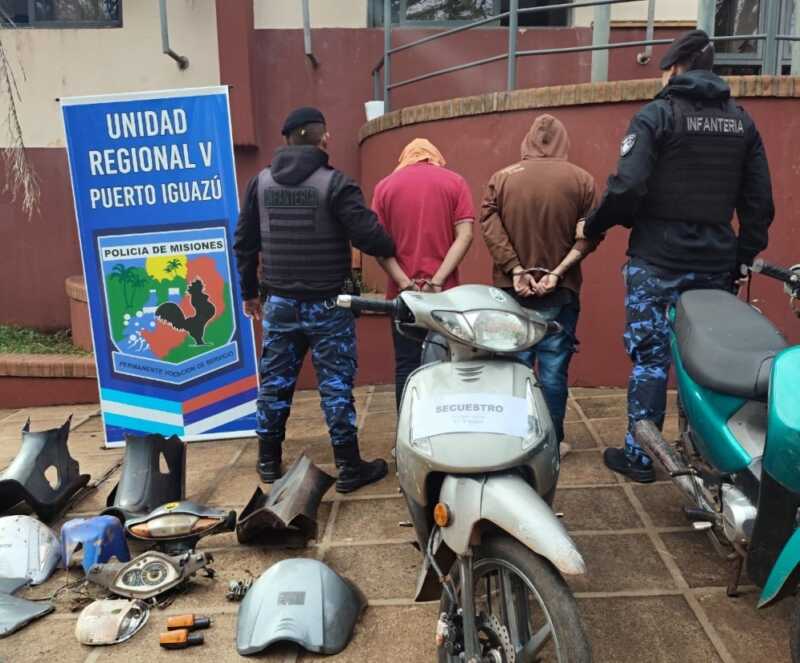 Robamotos detenidos en Iguazú: incautaron vehículos, motopartes y herramientas 3 Puerto Iguazu detenidos 1 - 2