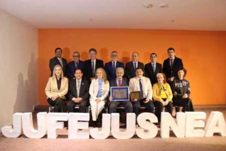 reconocimiento a ex ministro jorge rojas