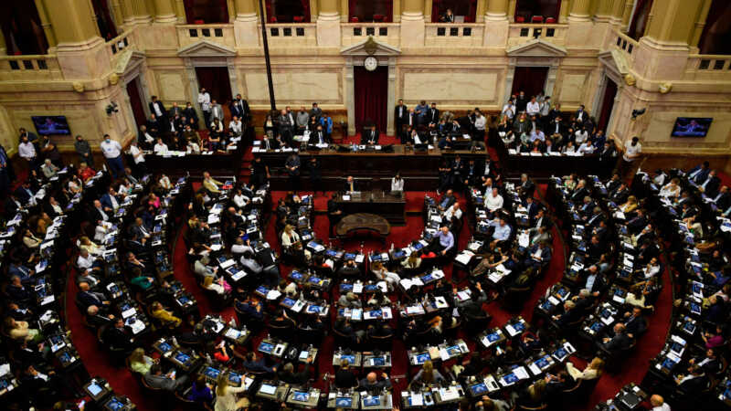 Senado: la oposición avanza con cambios al régimen de DNU Senado