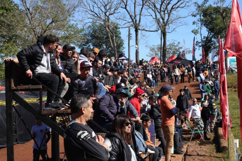 Argentino de Motocross: Eldorado vibró con la 5ta fecha y más de 7.000 personas 4 WhatsApp Image 2025 08 10 at 21.32.07 1 - 3