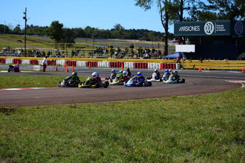 El karting volvió a Posadas con finales atrapantes y nuevos ganadores 9 WhatsApp Image 2025 08 11 at 11.50.14 4 - 8