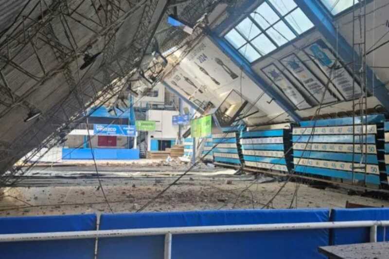 Impactante postal: Se derrumbó el techo del estadio de Regatas Corrientes durante remodelaciones Regatas