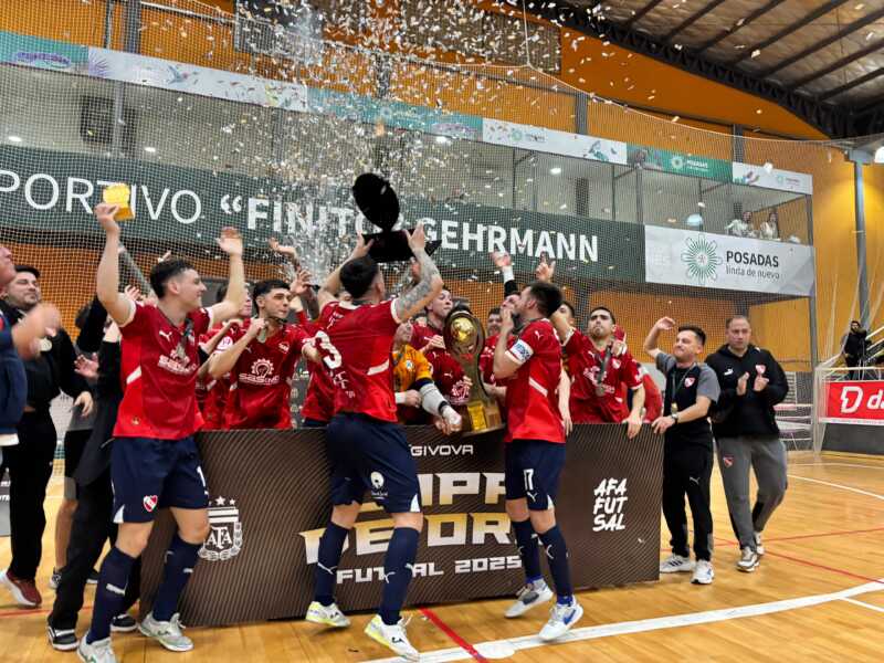Futsal: Independiente derrotó 3-2 a Boca y se quedó con la Copa de Oro 8 WhatsApp Image 2025 08 17 at 22.55.16 - 7
