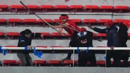 Barbarie: así la fue la cronología de los incidentes en el partido entre Independiente y la U de Chile incidentes Independiente vs U de Chile