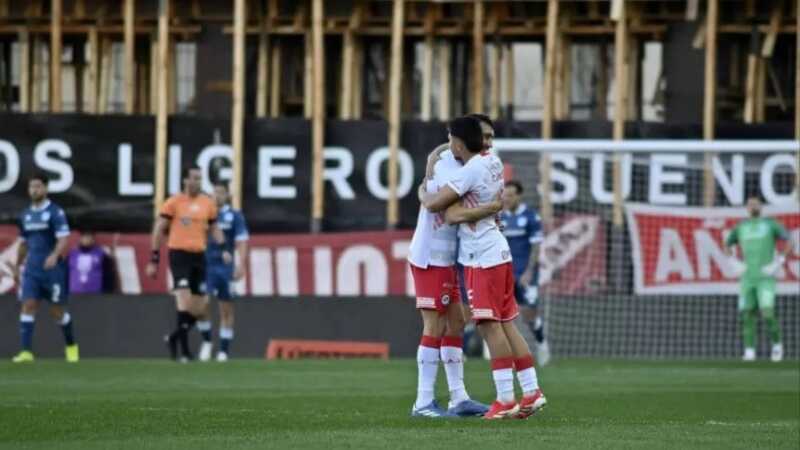 Liga Profesional: Argentinos Juniors goleó y hundió a Racing en La Paternal 3 WhatsApp Image 2025 08 25 at 07.36.31 - 2