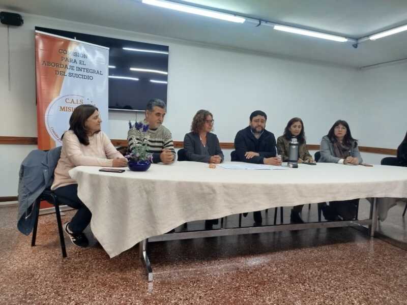 La Facultad de Humanidades firmó un convenio para el abordaje integral del suicidio Humanidades convenio suicidio