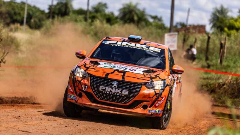 Rally Mundial: la dupla misionera Finke Jr. y Espíndola debuta en el Rally Mundial de Paraguay Rally Mundial