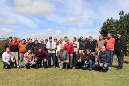 Intendentes en el centro del poder: lo que dejó Buenos Aires y lo que se juega Misiones Tras las elecciones en PBA, el análisis político revela cómo la movilización de los jefes comunales impacta en la participación electoral y en la distribución de poder local.