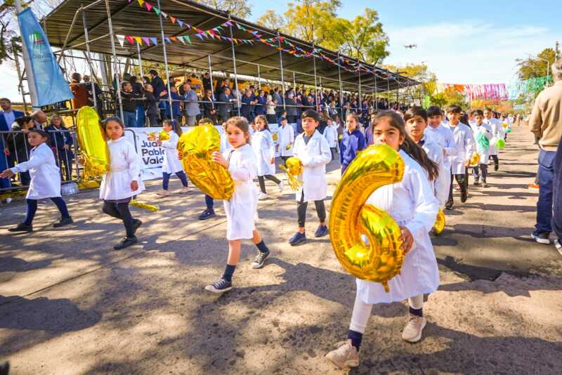 Valdés destacó el potencial de Ituzaingó en su 161° aniversario 3 Ituzaingó celebró su 161° aniversario con obras, puerto y proyección de futuro