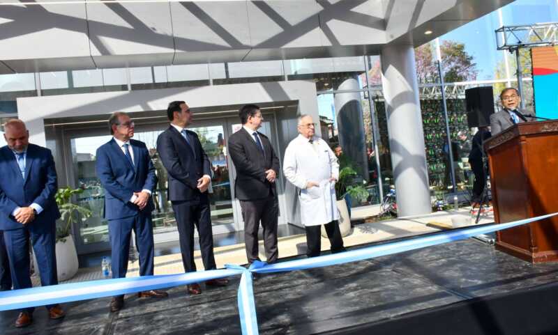 El gobernador de Corrientes inauguró el Instituto Oncológico “Papa Francisco” 8 imagen 102261 - 7
