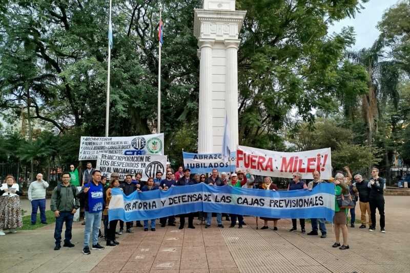 ATE Misiones presentó un amparo colectivo contra PAMI por recorte de medicamentos para jubilados 3 La medida impulsada por ATE apunta a frenar recortes en la cobertura de medicamentos e insumos que afectan directamente la calidad de vida de los jubilados.