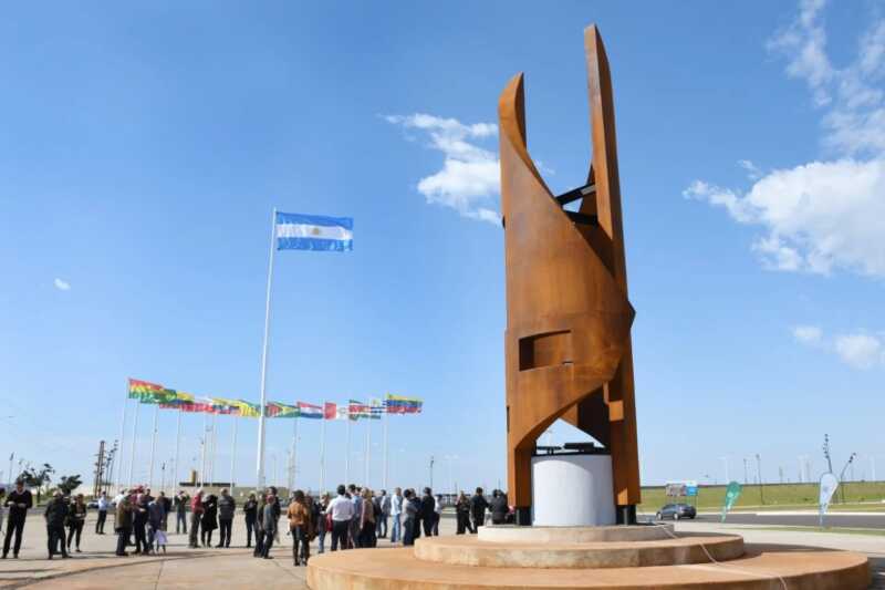 Encarnación propone construir un monumento por el centenario del Ciclón y el rol de Posadas en la ayuda humanitaria encarnación monumento