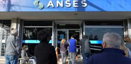 La Resolución 68/2026 habilita un programa de retiro voluntario para empleados de ANSES con compensaciones económicas.