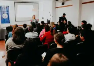Misiones refuerza la formación profesional ante la crisis laboral: "Un solo empleo no alcanza, necesitan otros ingresos" oficina de empleo curso - 1