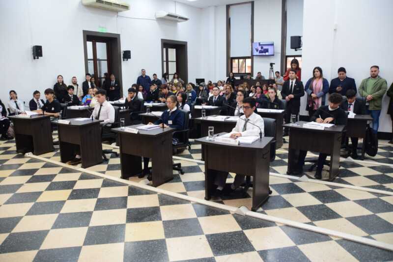 Abrieron las inscripciones para Parlamento Estudiantil Inclusivo en Posadas Posadas Parlamento Estudiantil