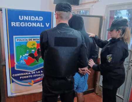 Puerto Iguazú: arrestaron a un hombre acusado de abusar de sus hijastras policialesiguazu e1756149370291 - 3