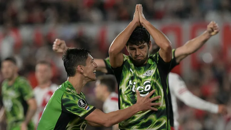 River eliminó a Libertad en los penales y avanzó a cuartos de la Libertadores 3 robert rojas - 2