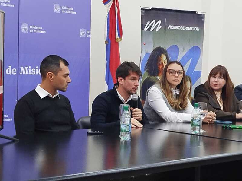 Con 18 propuestas, lanzaron el Centro de Formación de Emprendedores en Misiones 7 romero spinelli - 6